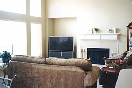 Beautiful House with great location! in Grand Prairie, TX (Photo 6 of 6)