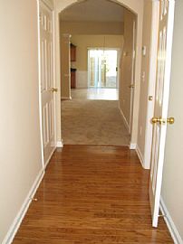 Beautiful Townhome, quiet community in Stone Mountain, GA (Photo 2 of 6)