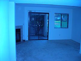 nice, clean condo in a great community in Rancho Cucamonga, CA (Photo 3 of 5)