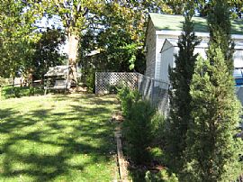 2 bedroom/ 1 bath with huge Yard. in Mooresville, NC (Photo 4 of 5)