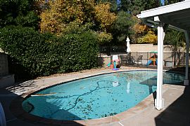 Valencia Hm in Desirable Community in Valencia, CA (Photo 3 of 5)