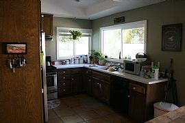 Valencia Hm in Desirable Community in Valencia, CA (Photo 4 of 5)