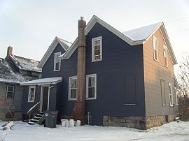 5 Bed,2 Bath House For Rent in Kalamazoo, MI (Photo 3 of 4)