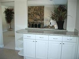 4 bdrm / 2bthrm house $2700 in Van Nuys, CA (Photo 5 of 6)