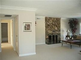 4 bdrm / 2bthrm house $2700 in Van Nuys, CA (Photo 6 of 6)