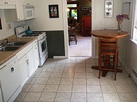 recently updated beautiful 4bdrm! in Cleveland, OH (Photo 2 of 6)