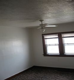 Great deal on a great apartment! in Cleveland, OH (Photo 3 of 3)