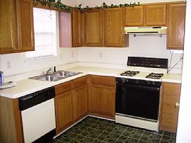 Beautiful Single Family Home in Austell, GA (Photo 4 of 4)