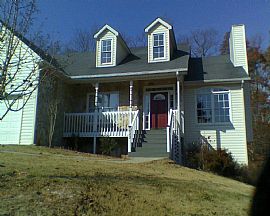 Beautiful Ranch with full basement in Cartersville, GA (Photo 2 of 6)