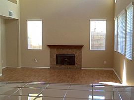 Beautiful Home in Hunter's Ridge in Fontana, CA (Photo 4 of 4)