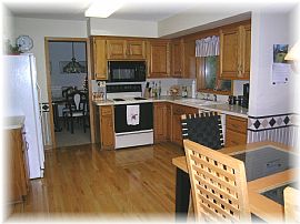 Executive 2-Story for Rent! in Burnsville, MN (Photo 3 of 6)