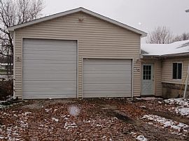 Beautiful Riverfront location  in Eaton Rapids, MI (Photo 1 of 4)