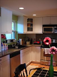 3 BR.  Stainless kitchen.  Wood floors.  in Sarasota, FL (Photo 4 of 5)