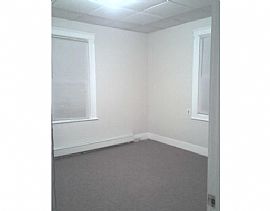 Large 3 BR, HEAT INCLUDED, bus, W/D yard in Quincy Center, MA (Photo 2 of 4)