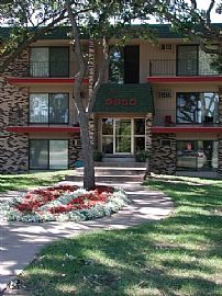 Bright One Bedroom in Coon Rapids in Coon Rapids, MN (Photo 2 of 4)