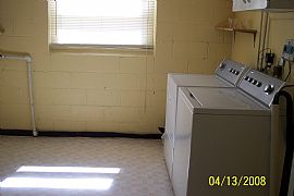 Single Family House in Manchester, NJ (Photo 4 of 6)