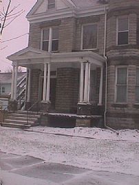 Gracious, spacious and newly-renovated! in Sandusky, OH (Photo 2 of 6)