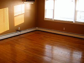 modern, bright,private home,quiet area  in Jersey City, NJ