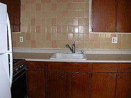 modern, bright,private home,quiet area  in Jersey City, NJ (Photo 3 of 6)