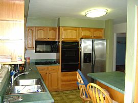 Nice brick ranch in Collinsville, IL (Photo 4 of 6)