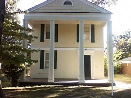 Large 4 bedroom 2 1/3 bath in Memphis, TN