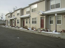 WONDERFULL TOWNHOMES FOR RENT in Wauconda, IL