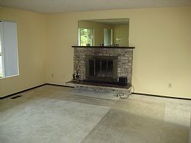 ***HOT RENT 2 OWN in ShoreLiNe!!!*** in Shoreline, WA (Photo 3 of 6)