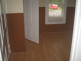 Spacious 3 bedrooms apartment in Brockton, MA (Photo 5 of 6)