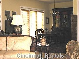 Elegant Ranch Condo in Liberty Township, OH (Photo 5 of 6)