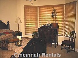 Elegant Ranch Condo in Liberty Township, OH (Photo 6 of 6)