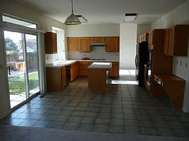 FREE RENT!!! in Sparks, NV (Photo 5 of 6)