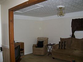 Special Financing Offered on This Fsbo in Enfield, CT (Photo 3 of 4)