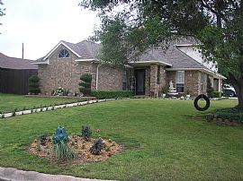 Beautiful Home For Rent Or Possible Sale in Krum, TX
