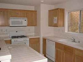 ELSINORE 5BR 3BA HOME with amazing view! in Lake Elsinore, CA (Photo 3 of 6)