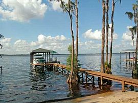 Clermont Lake House w/dock & boat lift in Clermont, FL (Photo 3 of 6)