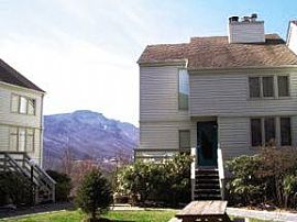 Condo With Gorgeous Vew in Seven Devils, NC (Photo 3 of 3)