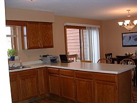 Beautiful 2 Bd/3Ba townhouse Burnsville in Burnsville, MN (Photo 4 of 6)
