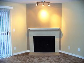 Great location - 2 pk slots Low Deposit in Lynnwood, WA