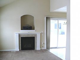 Clean 2 story Townhome in Boise, ID (Photo 2 of 3)
