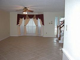 Katy/Fry Rd  Beautiful  4 Bdrm Home For  in Katy, TX (Photo 3 of 6)