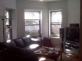 (16066)Oh So Sweet 2B near Southport El! in Chicago, IL (Photo 2 of 4)