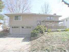 $895 Blue Springs 3 Bedroom, 2 Full Bath in Blue Springs, MO