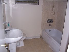 Prime location in Alhambra / Monterey Pk in Alhambra, CA (Photo 4 of 6)