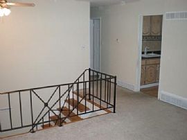 4 bedroom 2 bath home in Round Lake Beach, IL (Photo 4 of 5)