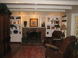 Fantastic Rental Home in Chastain Park in Atlanta, GA (Photo 2 of 6)