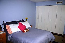 Well Maintained Spacious Condo in Woodbury, CT (Photo 5 of 6)