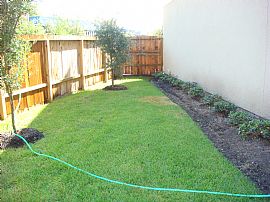 Townhouse for lease or sale in theHeight in Houston, TX (Photo 3 of 4)