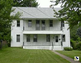 WONDERFULL DOWNSTAIRS UNIT OF DOUBLE in Cleveland, OH