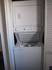 Home in mid town in Albuquerque, NM (Photo 6 of 6)