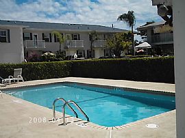 Beautiful, Spacious Coastal Townhome  in Lantana, FL (Photo 2 of 5)